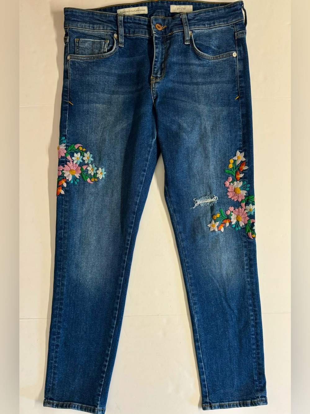 Pilcro Embroidered Mid-Rise Boyfriend Jeans.Dark Blue Wash.Size 27
